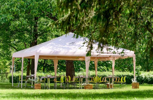Outdoor banquet «Tent»